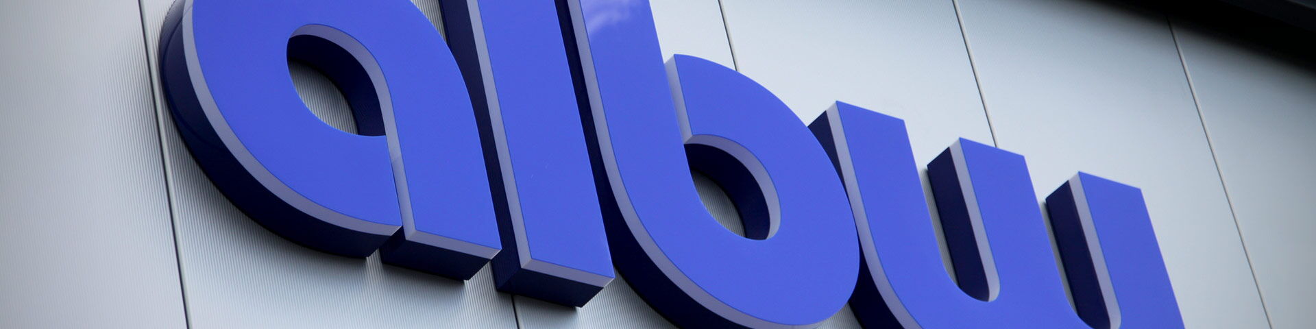 albw Logo auf der Gebäudefassade