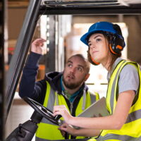 Ausbildung zur Fachkraft für Lagerlogistik (Foto © iStock.com/sturti)
